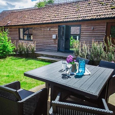 Cosy Cottage On Banks Of River Wye Foy Extérieur photo
